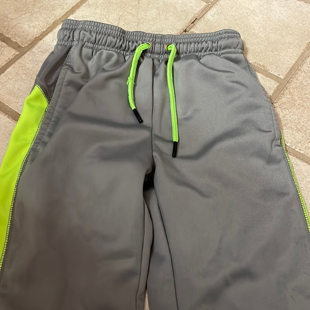 Athletic pants